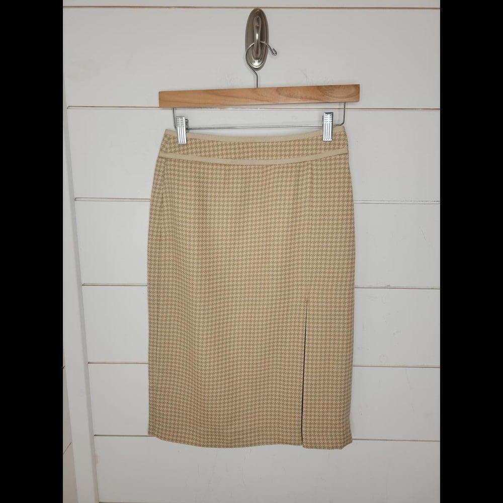 J Crew size 00 cream & tan herringbone pencil skirt